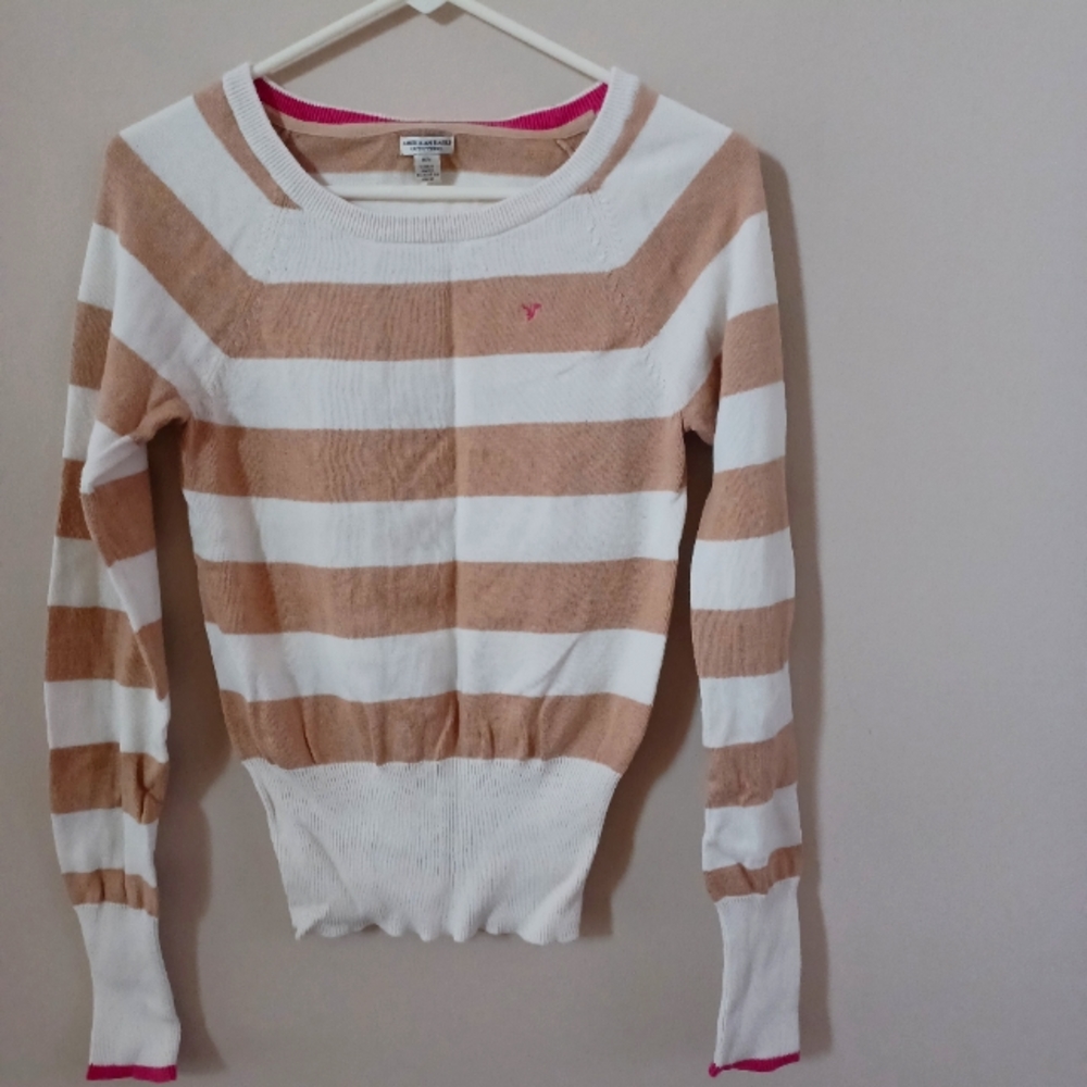 American Eagle sweater